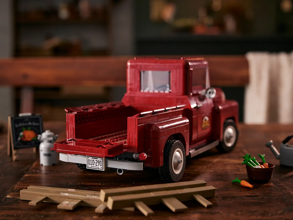 LEGO Pickup Truck (10290) - image 19