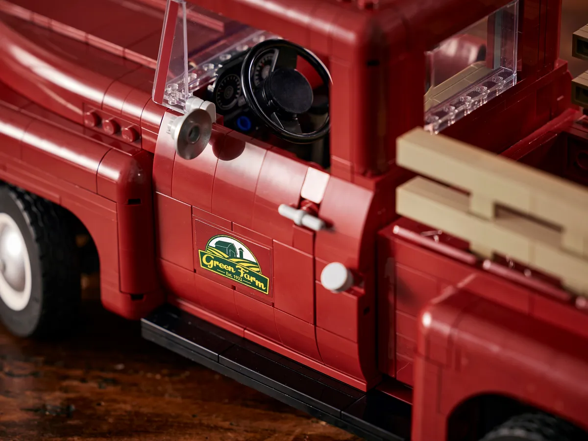 LEGO Pickup Truck (10290) - image 20