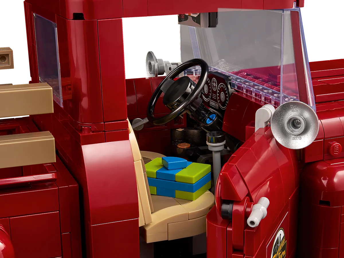 LEGO Pickup Truck (10290) - image 11