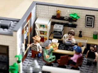 Queer Eye – The Fab 5 Loft by LEGO – product photo 20 of 27