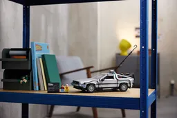 LEGO Back to the Future Time Machine (10300) - afbeelding 9