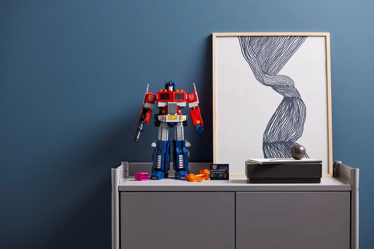 LEGO Optimus Prime (10302) - Bild 10