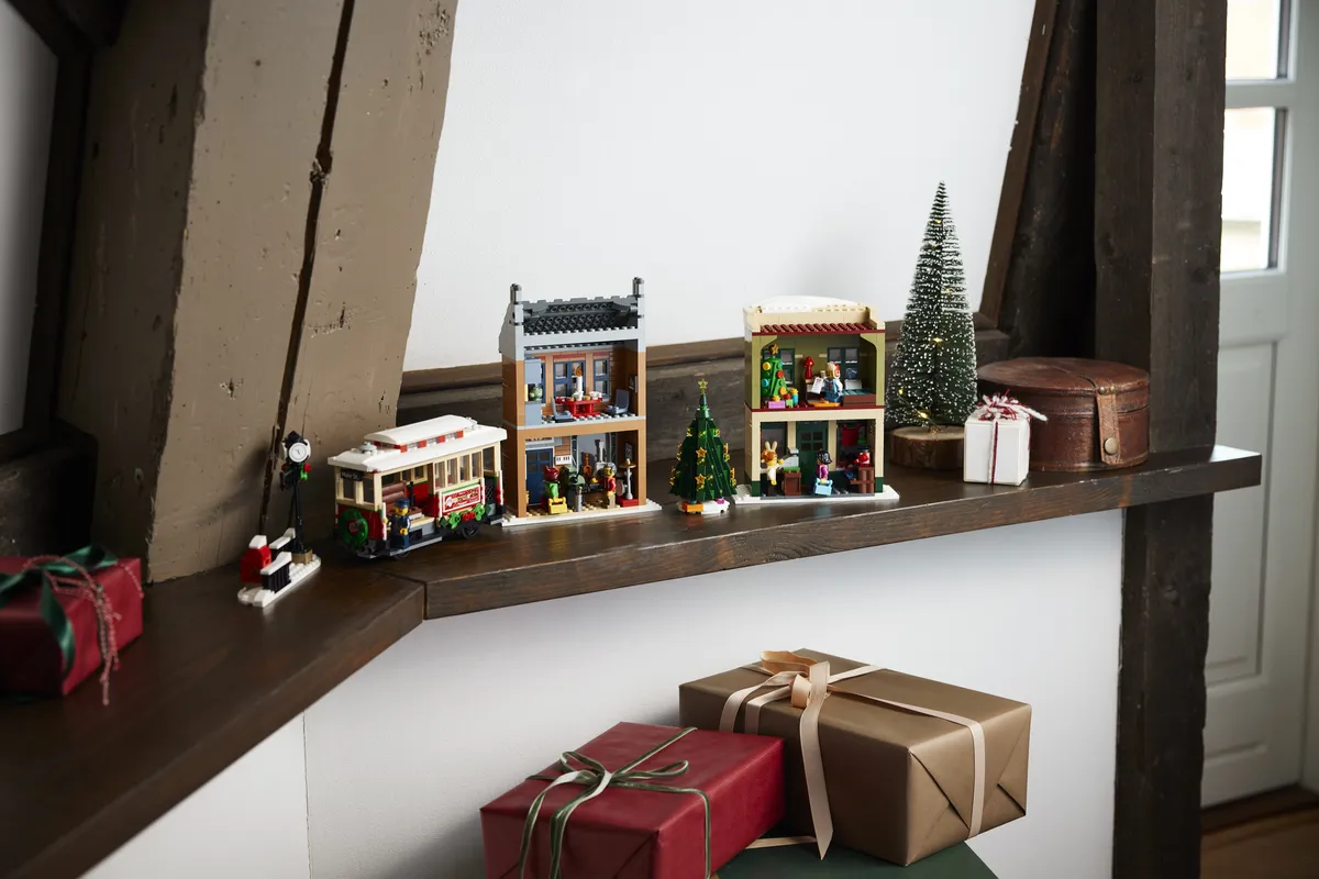 LEGO Holiday Main Street (10308) - Bild 11