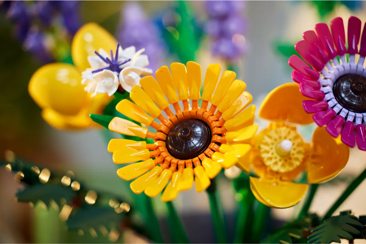 LEGO Wildflower Bouquet (10313) - Bild 11
