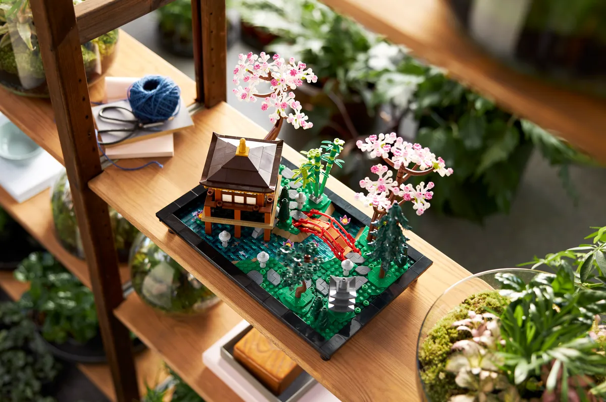 LEGO Tranquil Garden (10315) - Bild 10