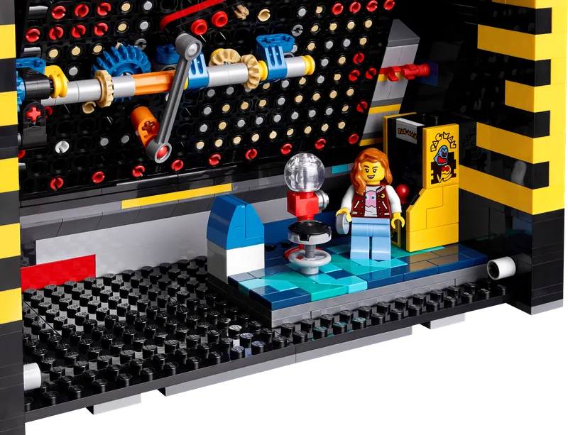 PAC-MAN Arcade by LEGO – product photo 6 of 11