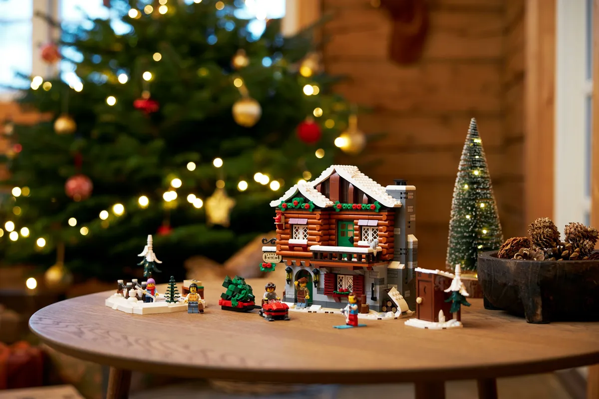 LEGO Alpine Lodge (10325) - image 13