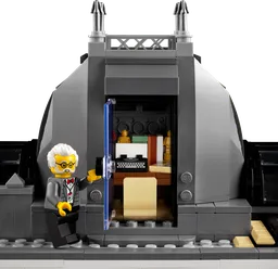 LEGO Natural History Museum (10326) - image 6