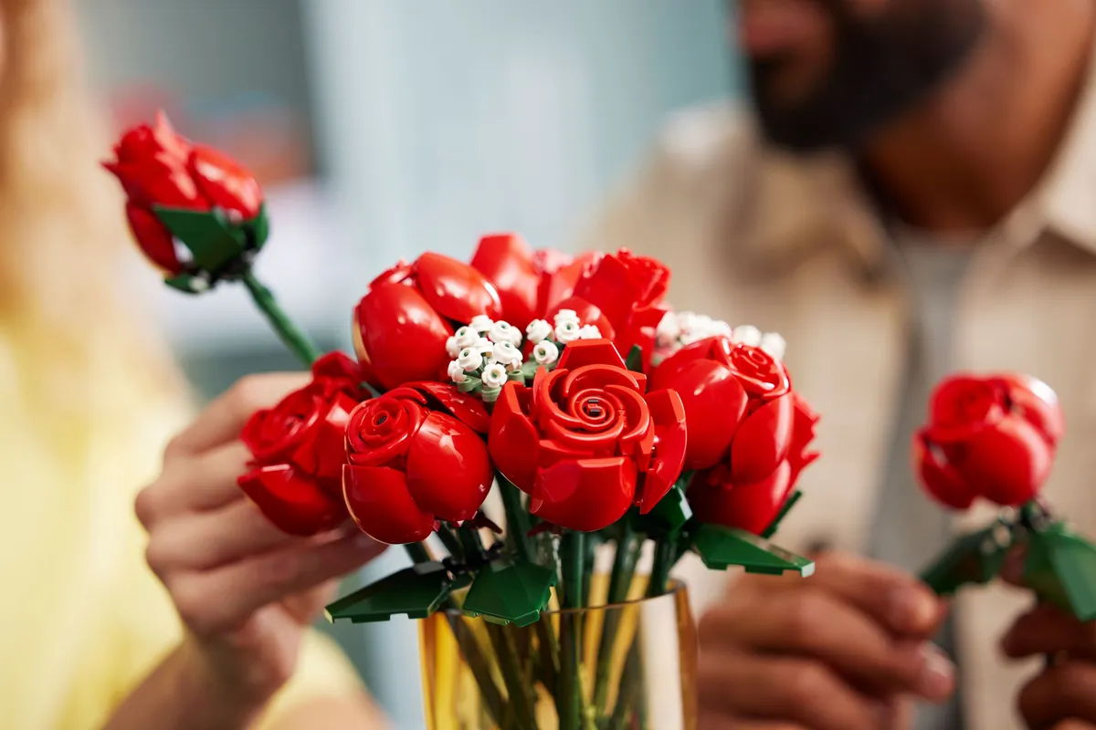 LEGO Bouquet of Roses (10328) - Bild 10
