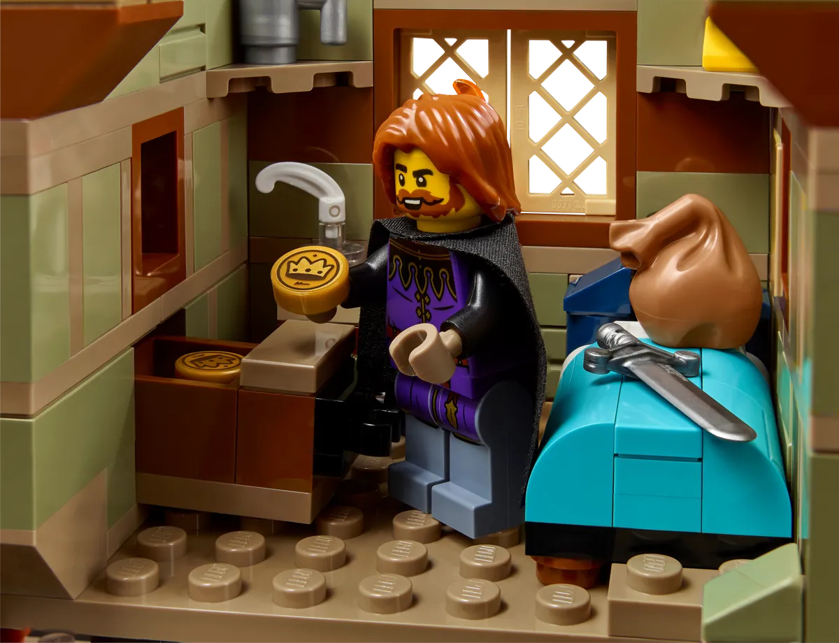 LEGO Medieval Town Square (10332) - Bild 4