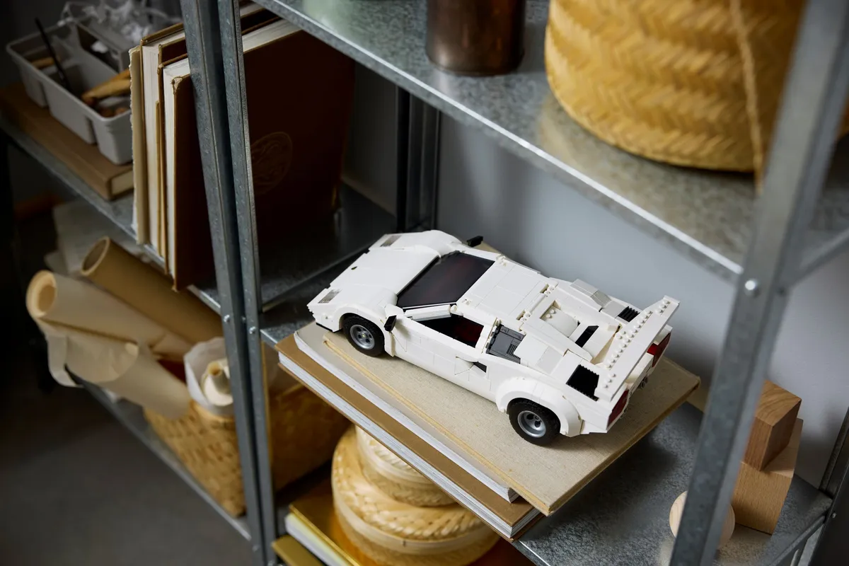 LEGO Lamborghini Countach 5000 Quattrovalvole (10337) - Bild 9
