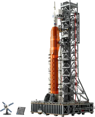 NASA Artemis Space Launch System by LEGO – product photo 1 of 13
