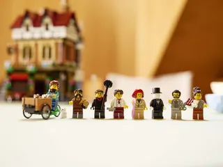 Tudor Corner von LEGO – Produktfoto 12 von 17