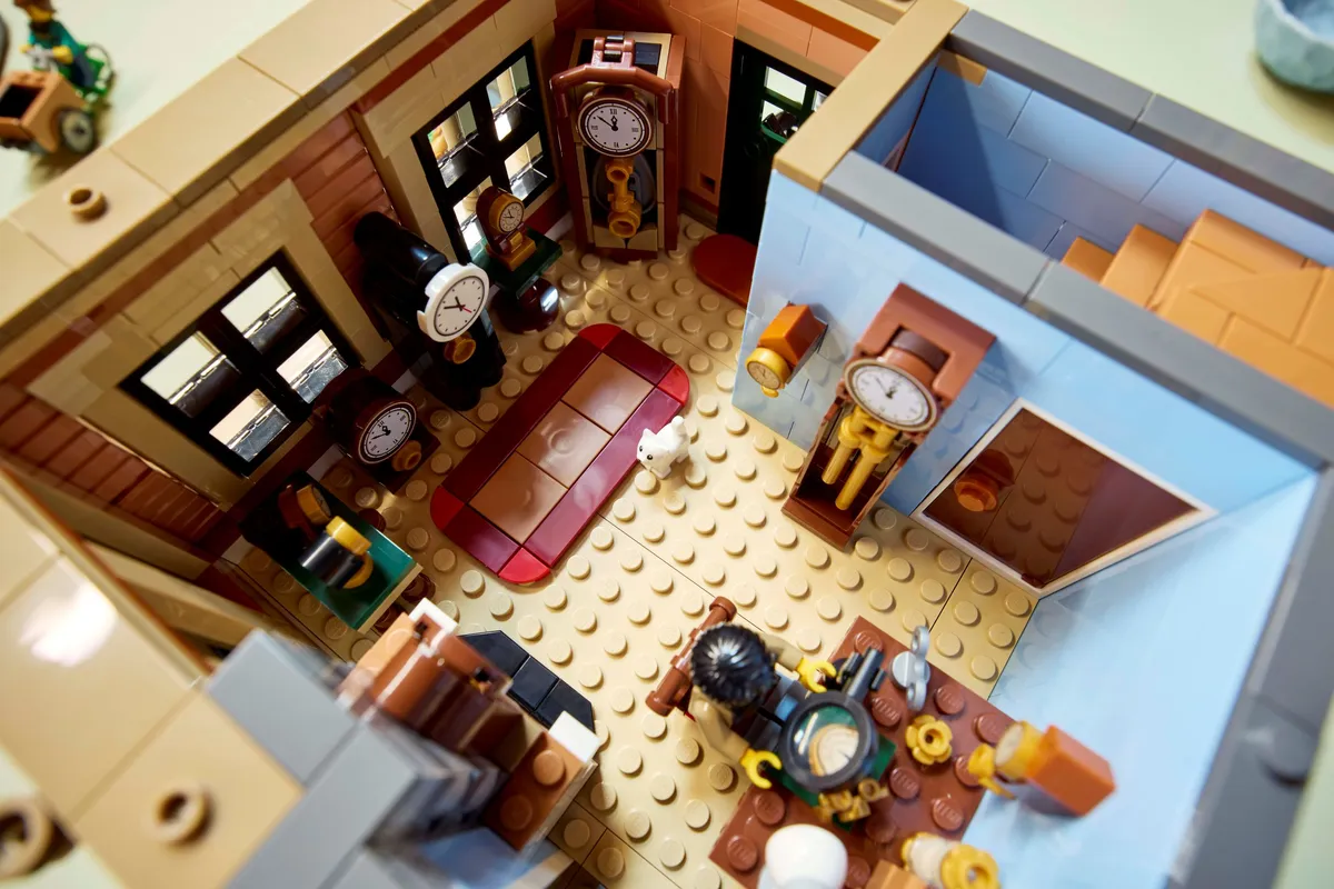 LEGO Tudor Corner (10350) - Bild 13