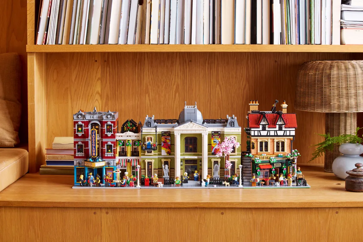 LEGO Tudor Corner (10350) - Bild 15