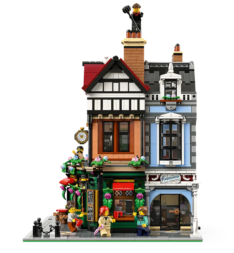 LEGO 10350 Tudor Corner detail image