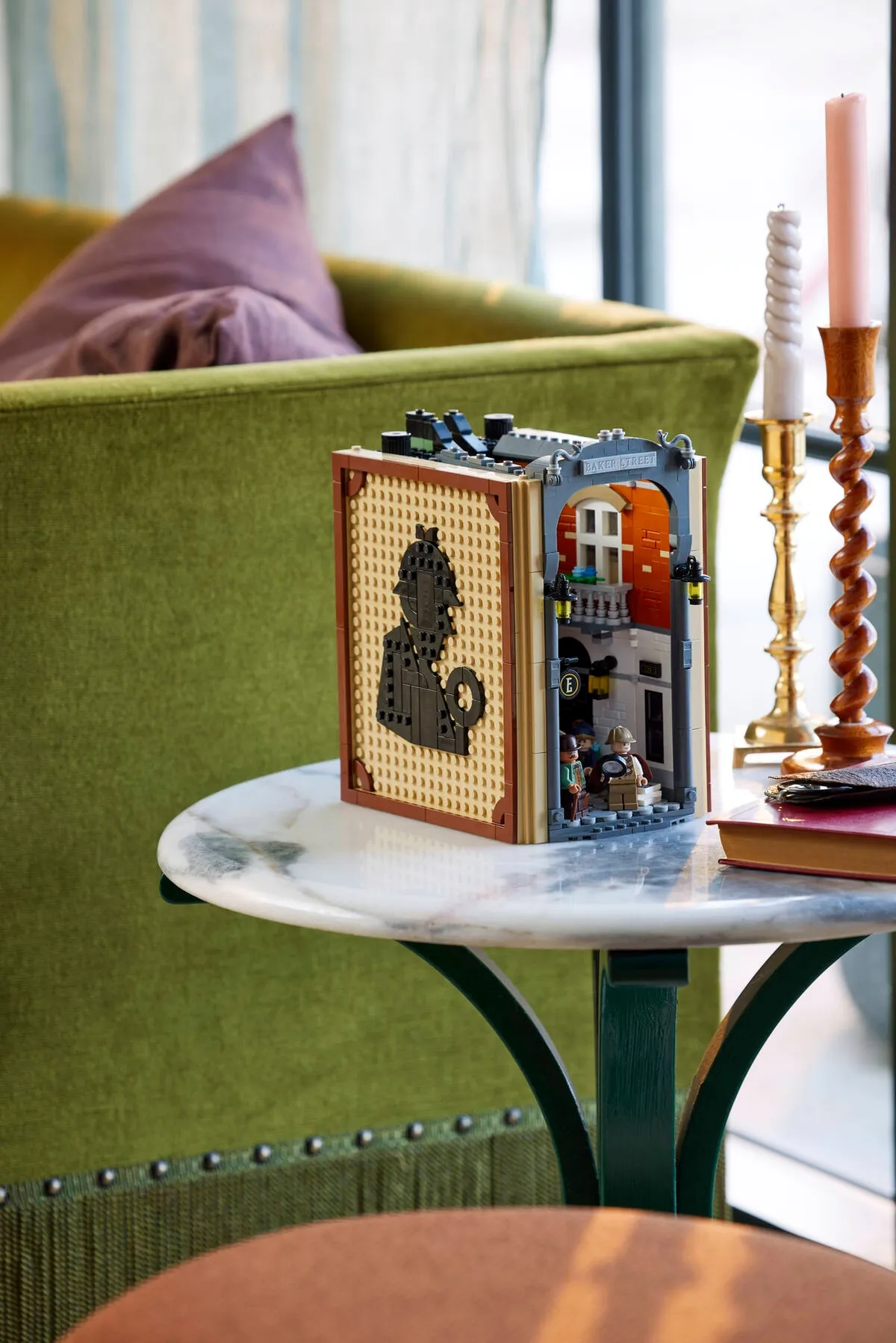 LEGO Sherlock Holmes: Book Nook (10351) - Bild 11