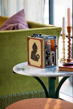 LEGO Sherlock Holmes: Book Nook (10351) - afbeelding 11