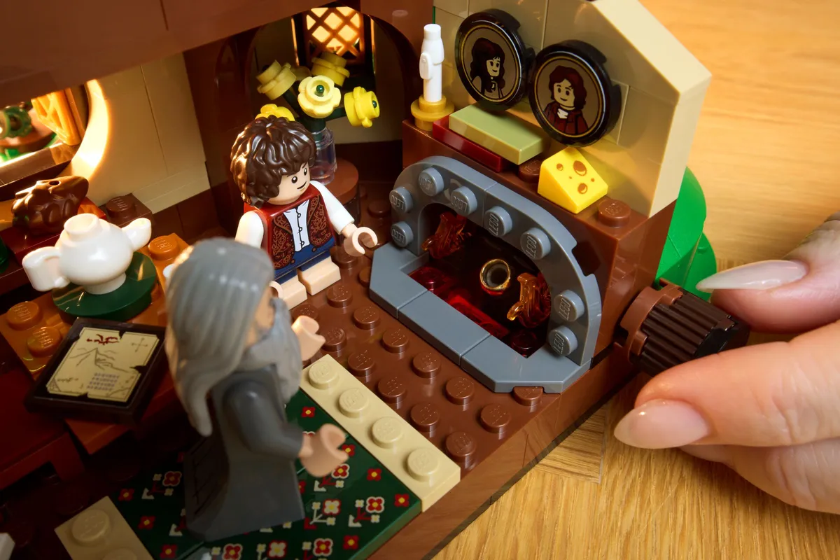 LEGO The Lord of the Rings: The Shire™ (10354) - Bild 12