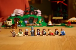 LEGO The Lord of the Rings: The Shire™ (10354) - image 7