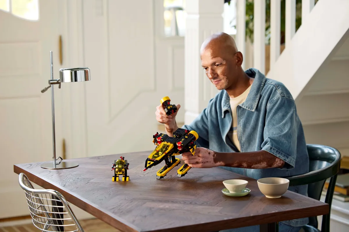 LEGO Blacktron Renegade (10355) - Bild 9