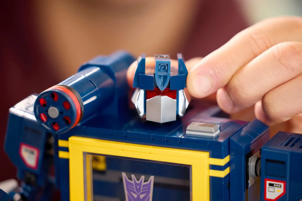 LEGO Transformers: Soundwave (10358) - image 10