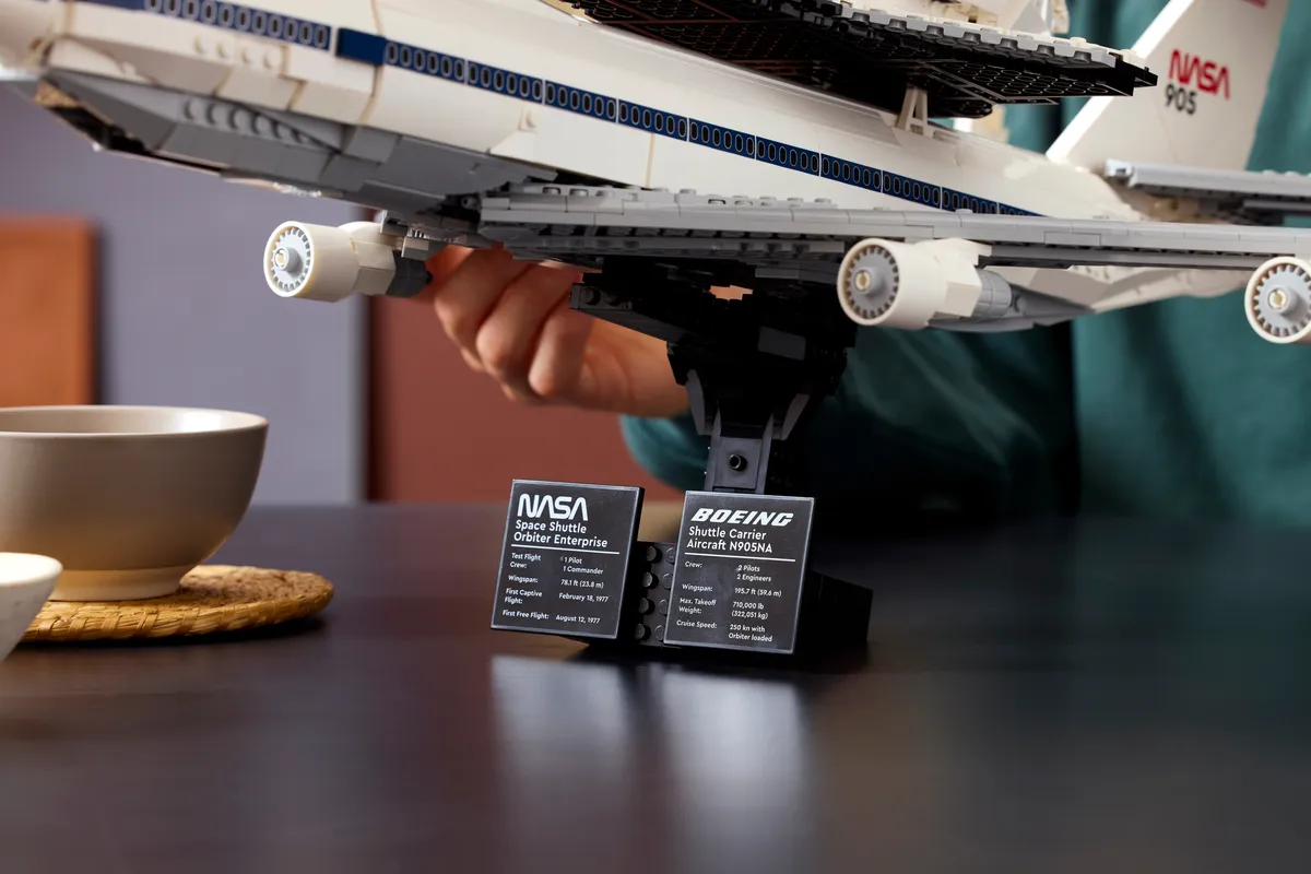 LEGO Shuttle Carrier Aircraft (10360) - Bild 11