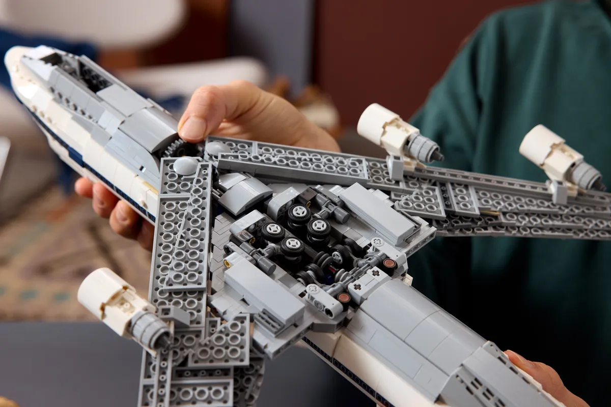 LEGO Shuttle Carrier Aircraft (10360) - Bild 12