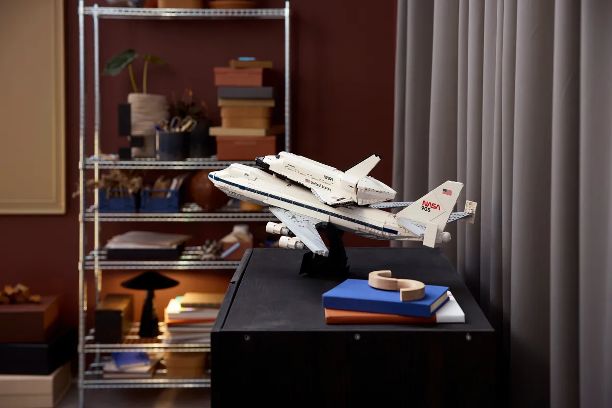 LEGO Shuttle Carrier Aircraft (10360) - Bild 13