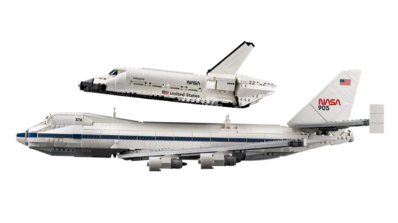 Shuttle Carrier Aircraft von LEGO – Produktfoto 3 von 18