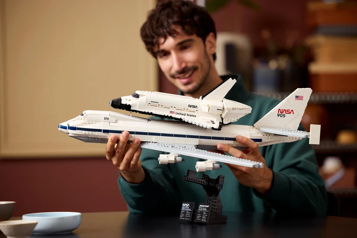 LEGO Shuttle Carrier Aircraft (10360) - Bild 6