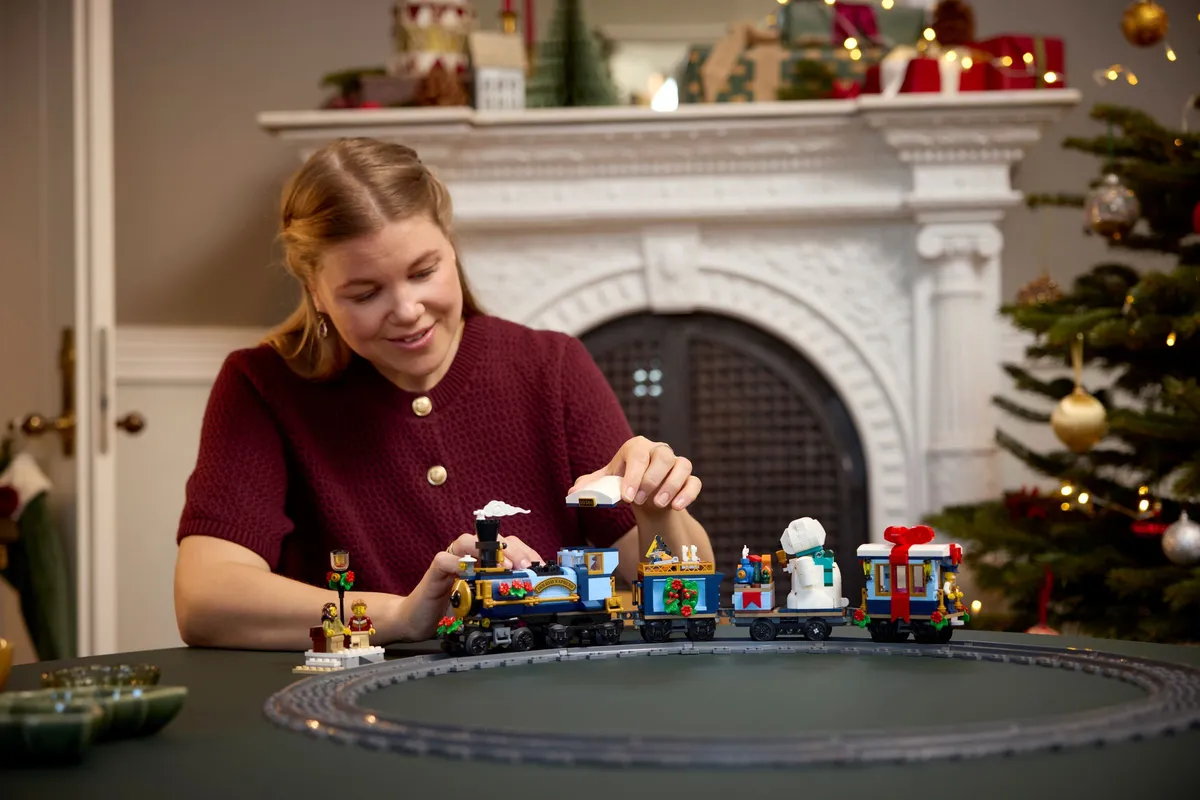 LEGO Holiday Express Train (10361) - Bild 11