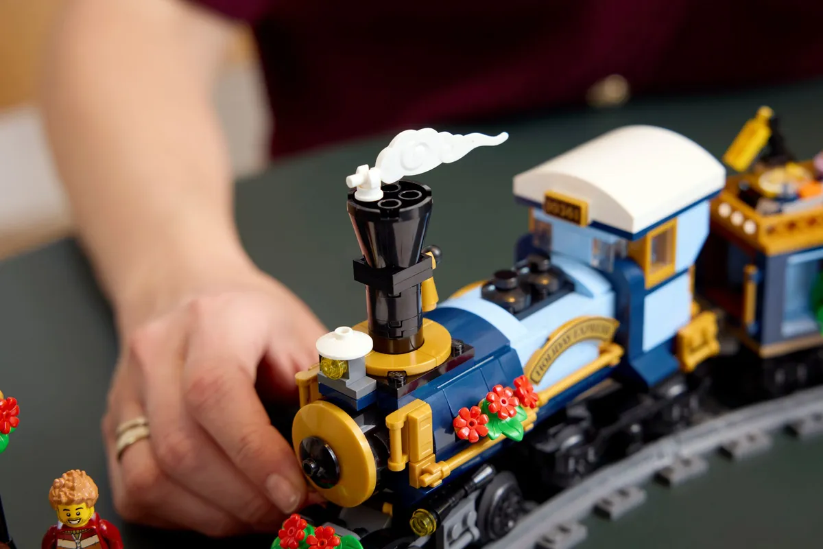 LEGO Holiday Express Train (10361) - Bild 13