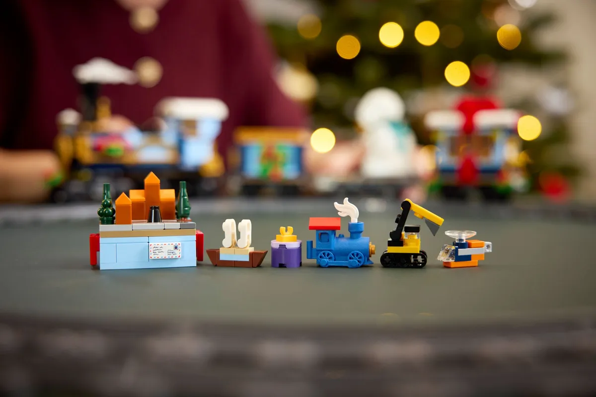LEGO Holiday Express Train (10361) - Bild 17