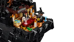LEGO Captain Jack Sparrow's Pirate Ship (10365) - image 9