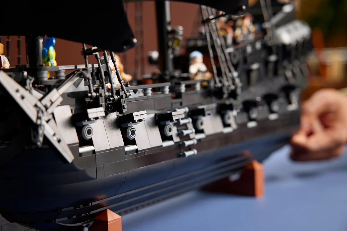 LEGO Captain Jack Sparrow's Pirate Ship (10365) - Bild 15