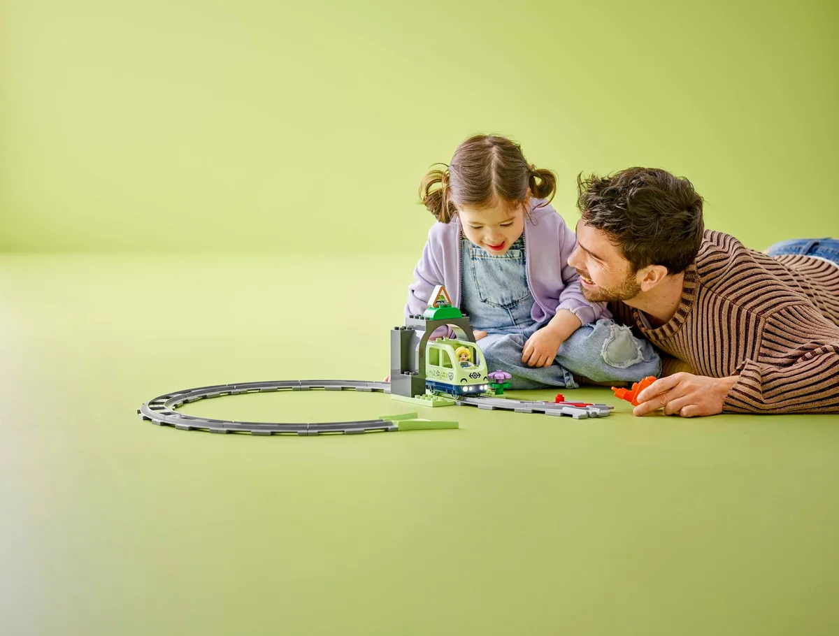 LEGO Train Tunnel and Tracks Expansion Set (10425) - Bild 5