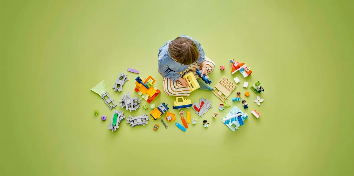 LEGO Big Interactive Community Train (10428) - afbeelding 9