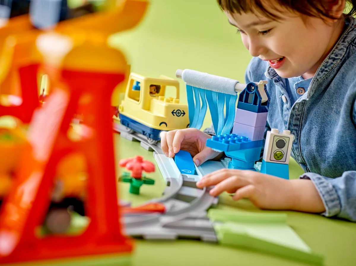 LEGO Big Interactive Community Train (10428) - afbeelding 8