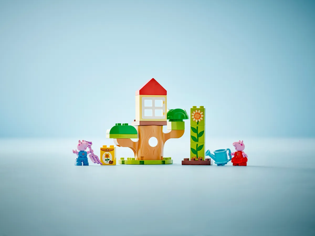 LEGO Peppa Pig Garden and Tree House (10431) - Bild 4