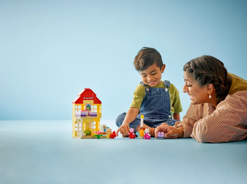Peppa Pig Birthday House by LEGO – product photo 6 of 8