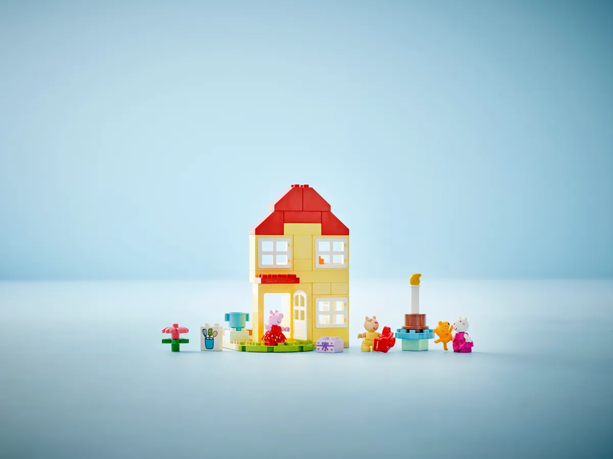 LEGO Peppa Pig Birthday House (10433) - Bild 7