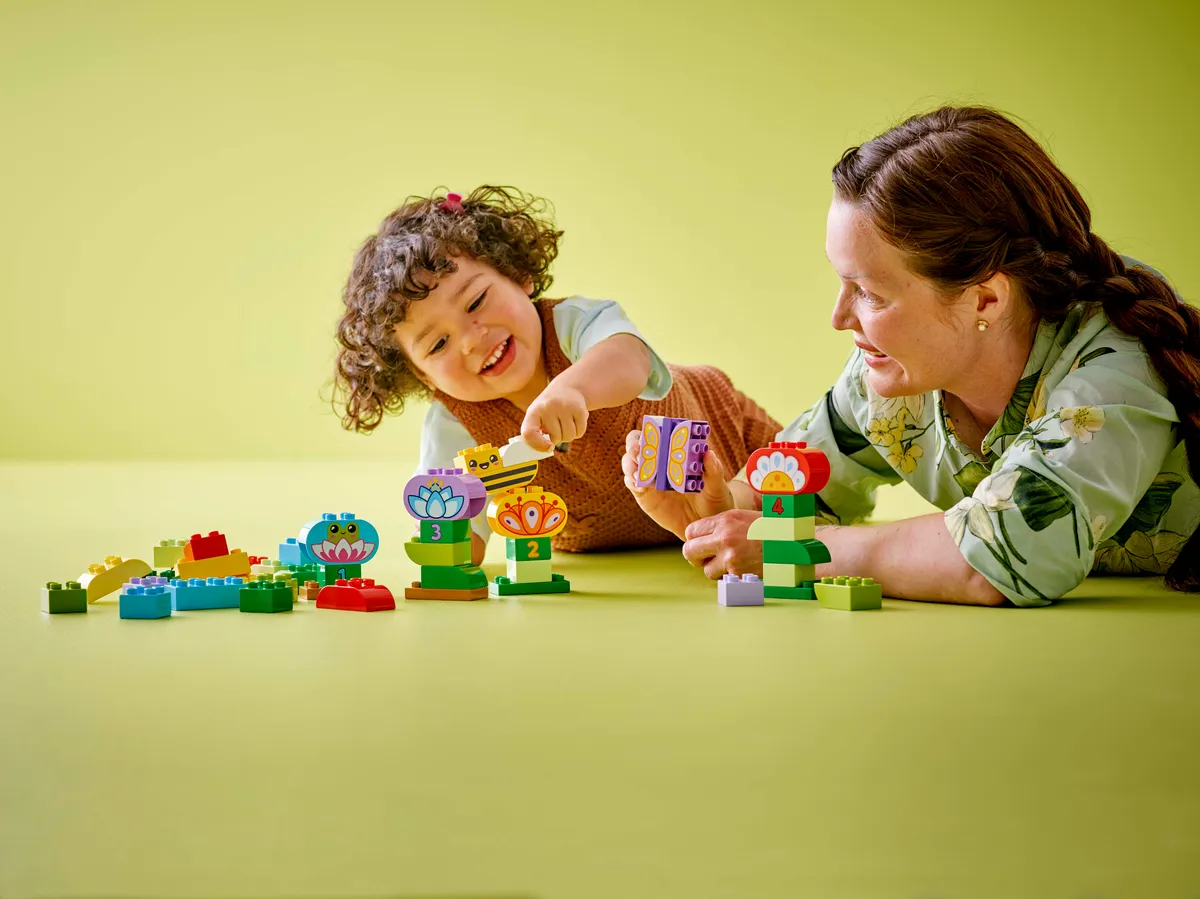 LEGO Creative Garden & Flowers (10444) - Bild 4