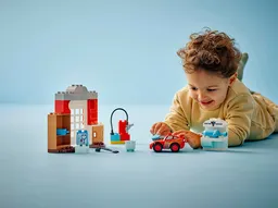LEGO McQueen's Visit to Doc's Garage (10456) - afbeelding 4