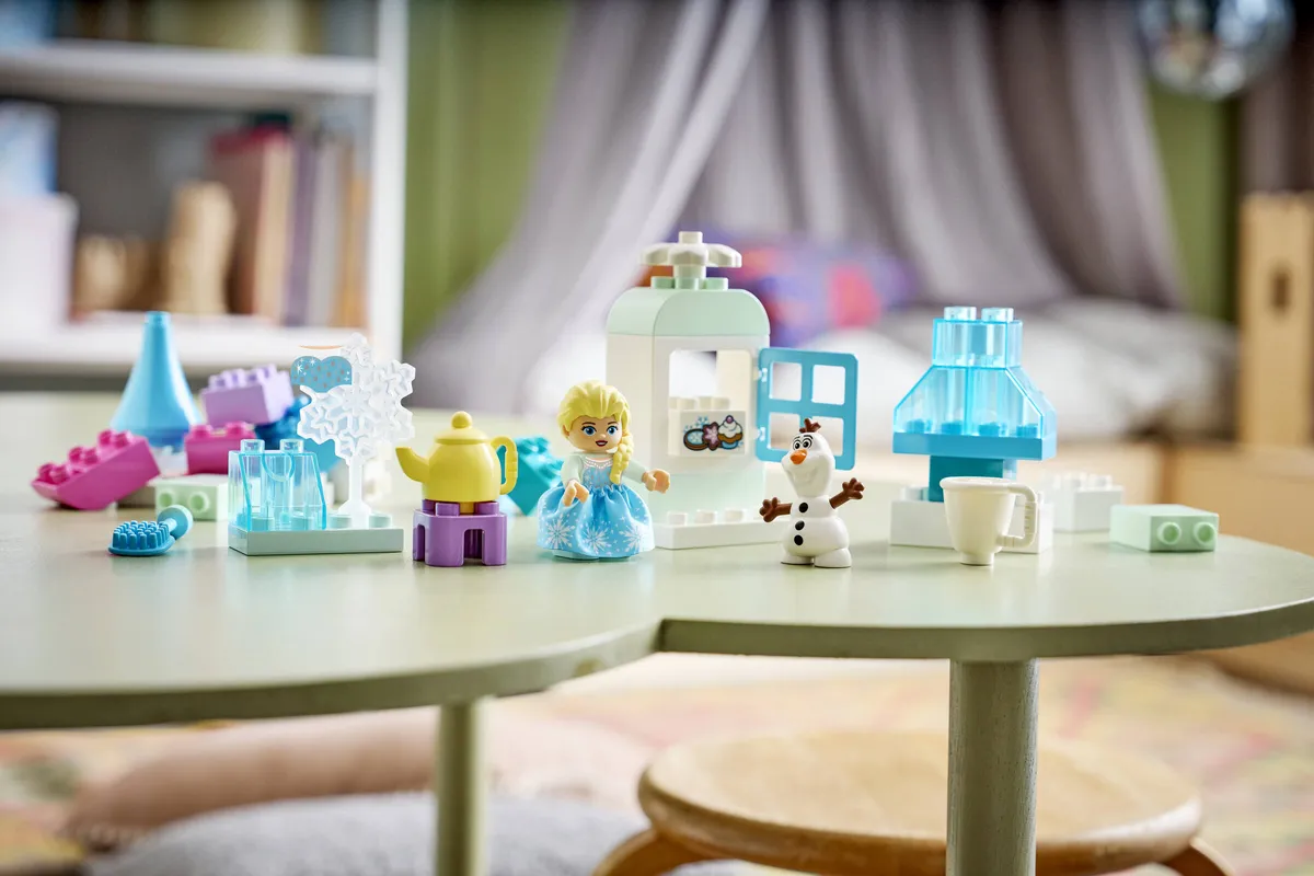 LEGO Frozen Creative Box with Elsa and Olaf (10462) - Bild 9
