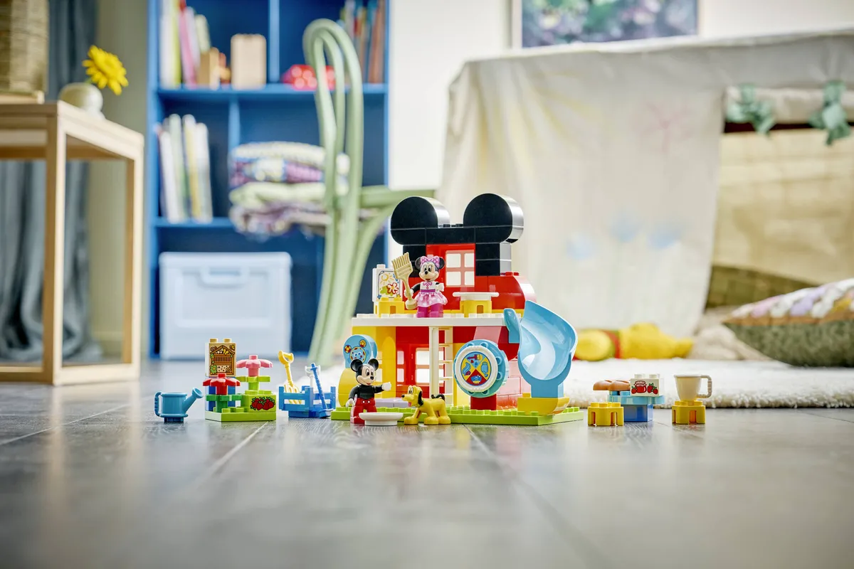 LEGO Mickey Mouse Clubhouse with Minnie & Pluto (10465) - image 14
