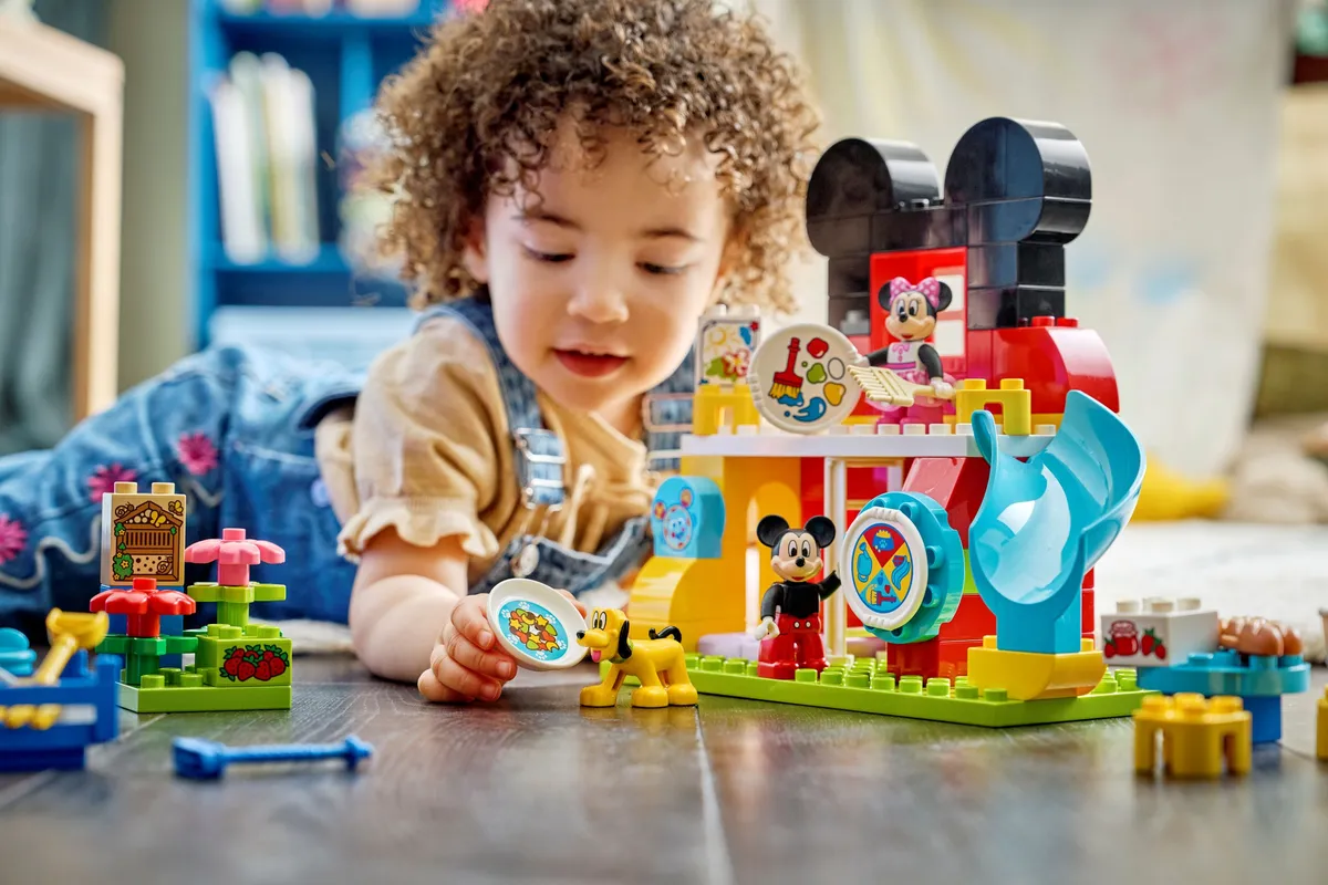LEGO Mickey Mouse Clubhouse with Minnie & Pluto (10465) - image 9