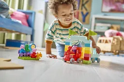 LEGO Train Ride with Grandpa Pig (10466) - afbeelding 6