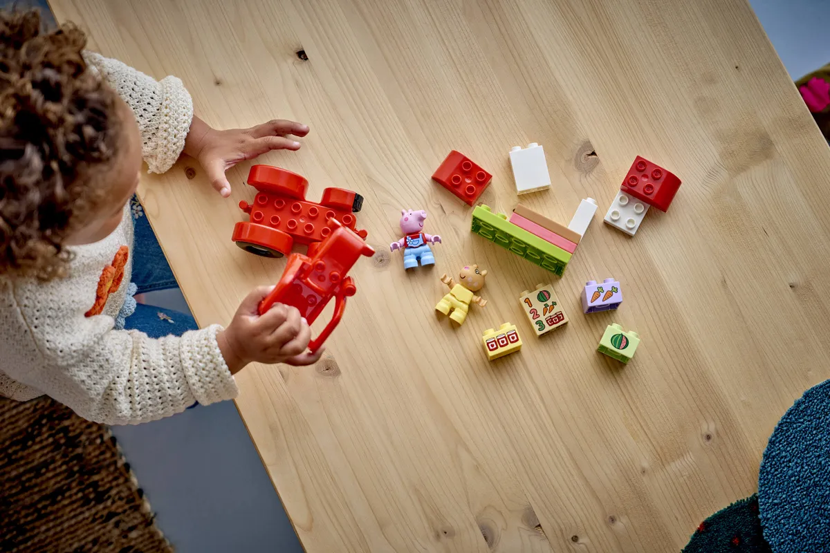 LEGO Tractor and Market (10468) - Bild 8