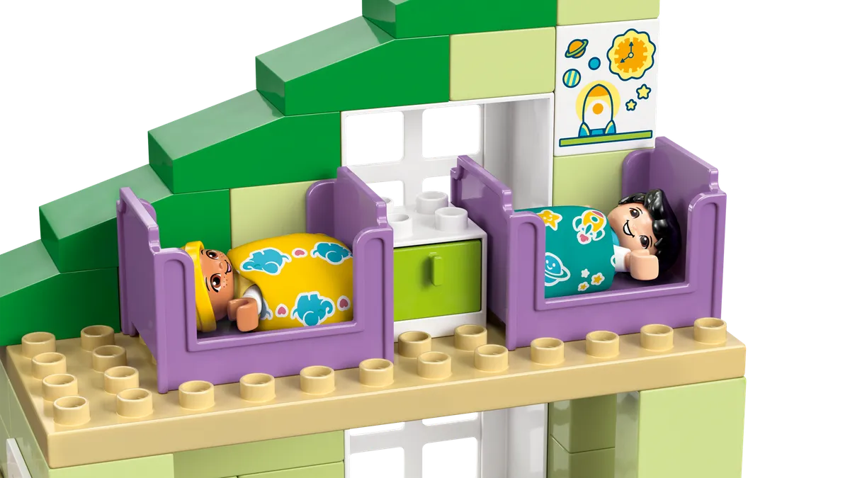 LEGO 3 in 1 Modern Family House with Figures (10470) - Bild 2